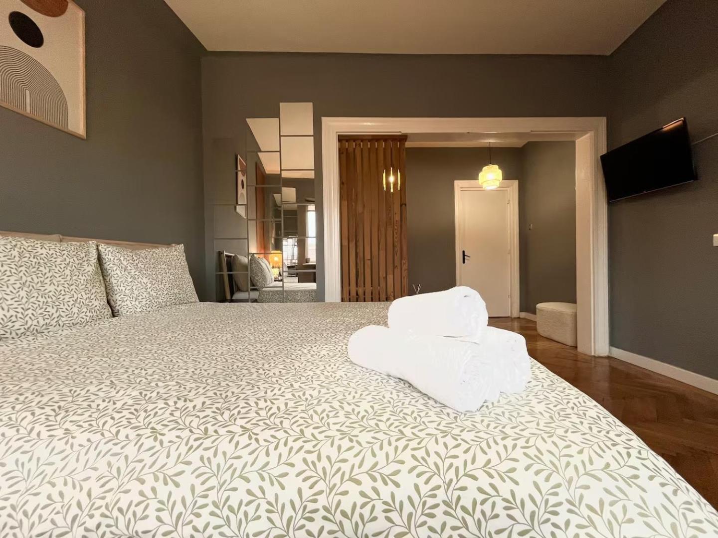 Woodie Studio With Premium Comfort By Piata Unirii Bukurešť Exteriér fotografie